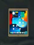 iPad Dourado | 16GB – Bateria com 98% de Saúde