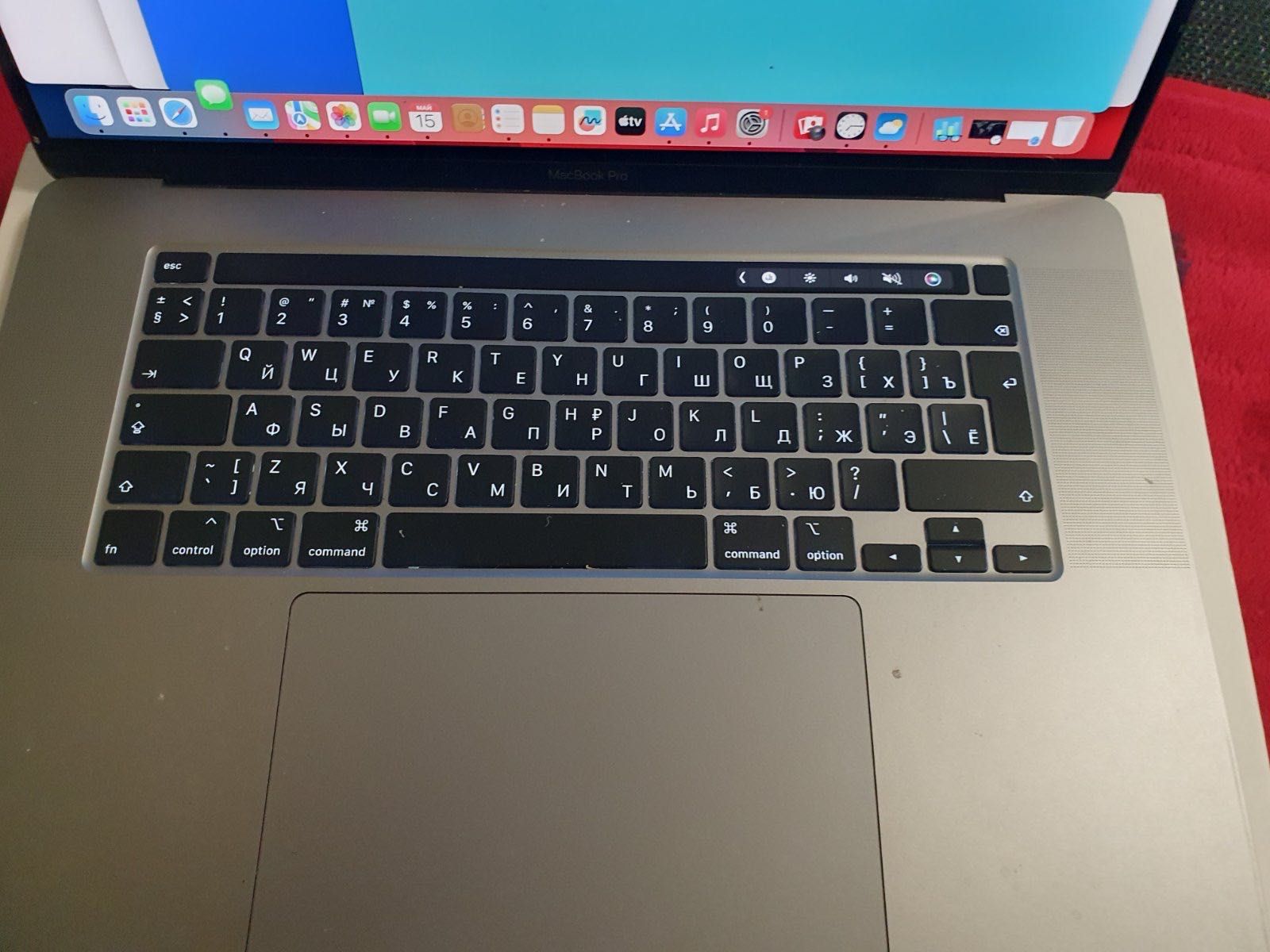 Продам MacBook 16-inch 512GB