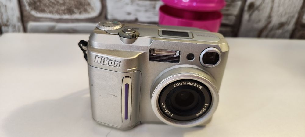 Aparat Nikon Coolpix 880