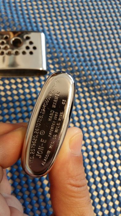 Aquecedor de mãos Jon E de 1963 (excelente estado)