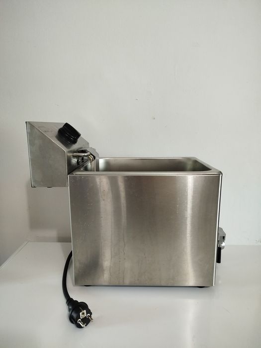 Fritadeira elétrica de 8 litros