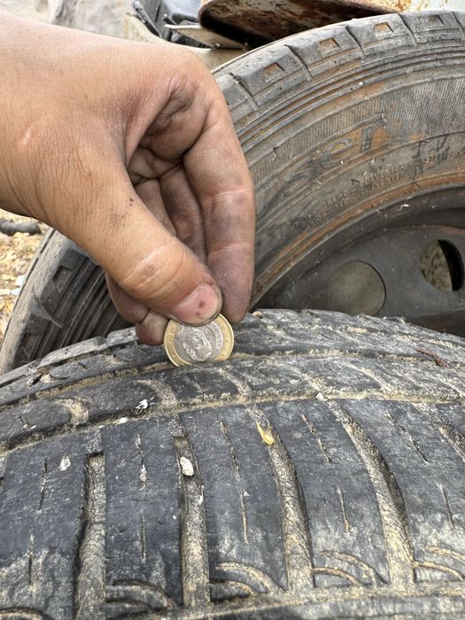 vendo jante 13 com pneus