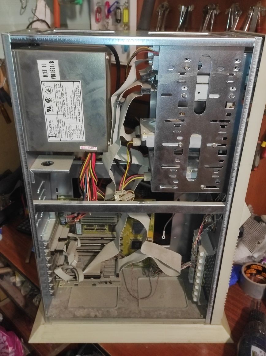 Komputer stacjonarny 386DX Escom Zabytek dobry do Muzeum