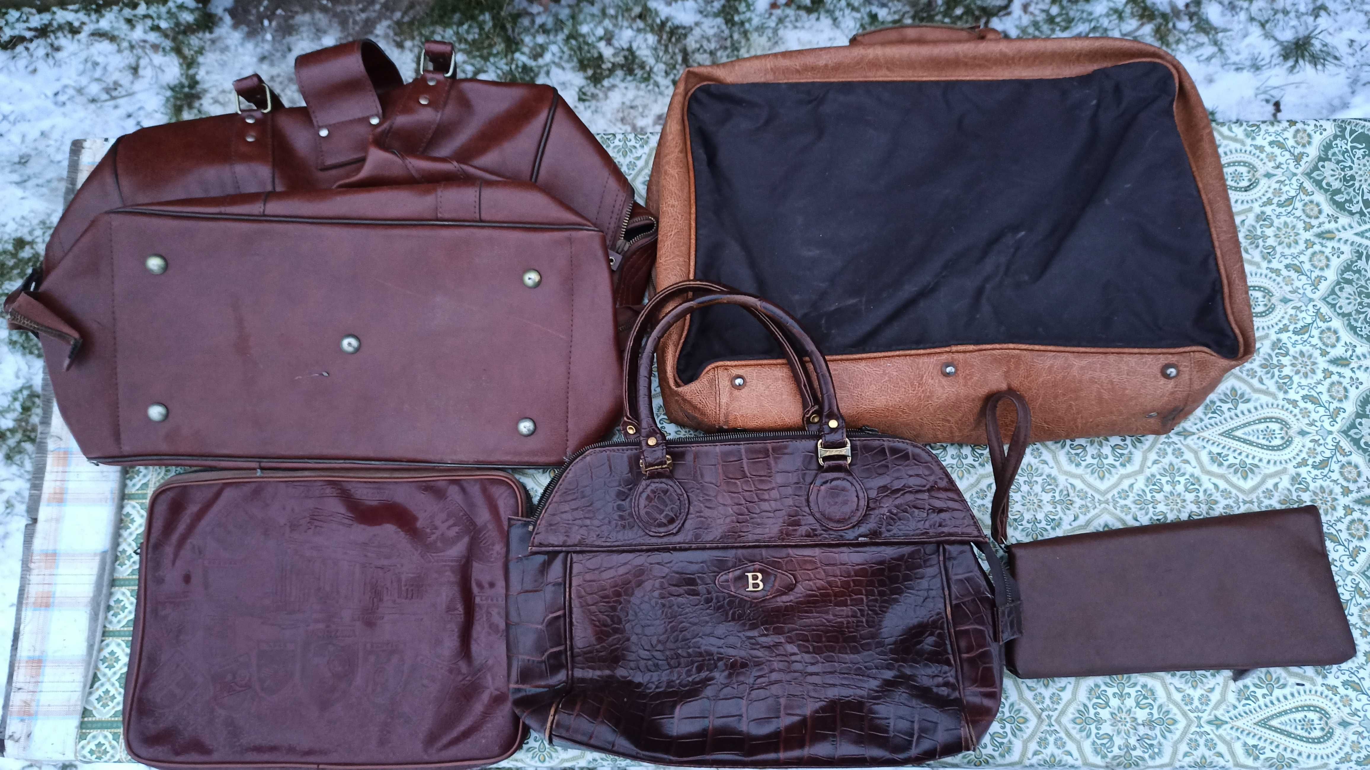 Torebki podręczne i torby podróżne z materiałów skóropodobnych lata 80