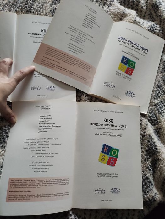 Wiedza o społeczeństwie podręcznik i ćwiczenia Koss 1 2 gimnazjum