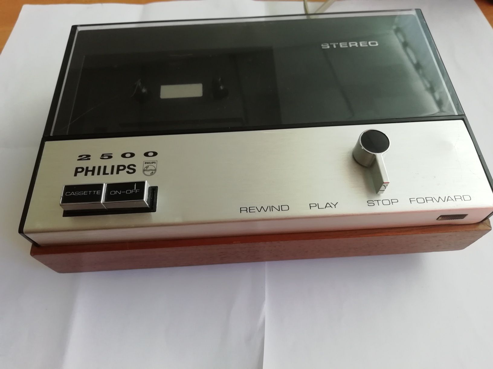 Leitor de cassetes PHILPS modelo 2500