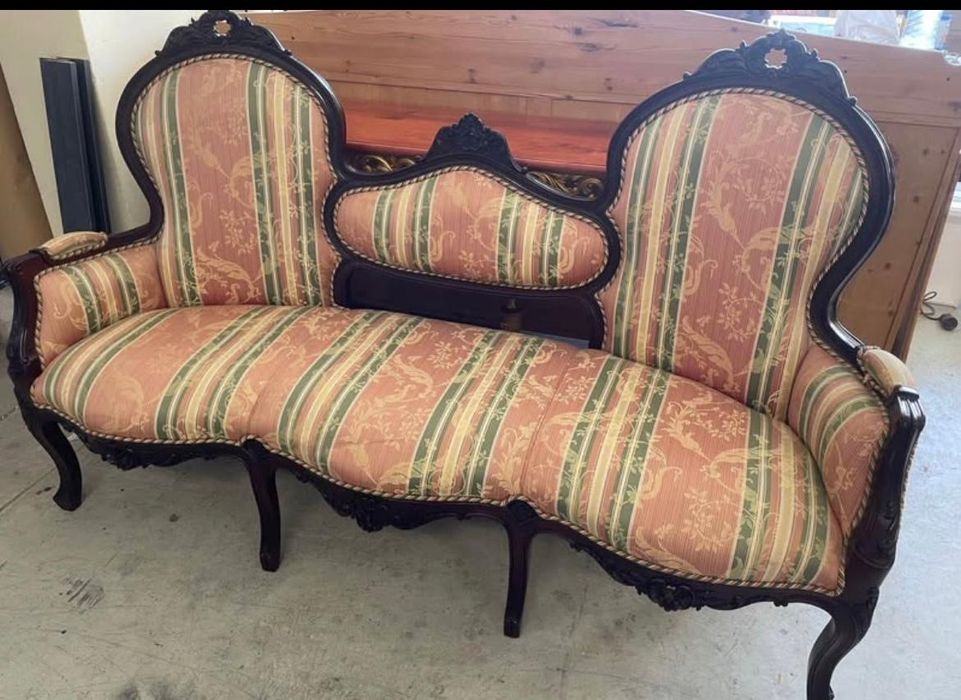 Canapé D José em muito bom estado