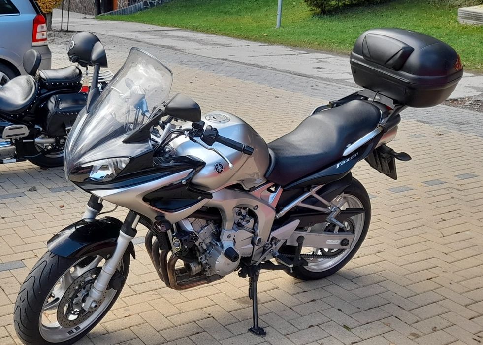 Yamaha fz6 2004 rok