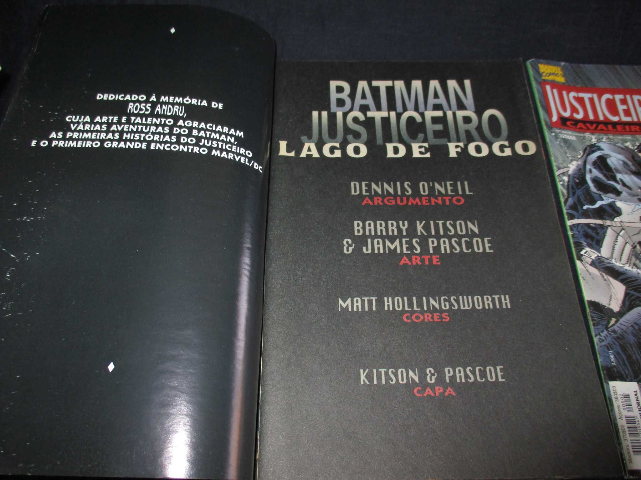 Livro Batman & Justiceiro Lago de Fogo e Cavaleiros Mortíferos