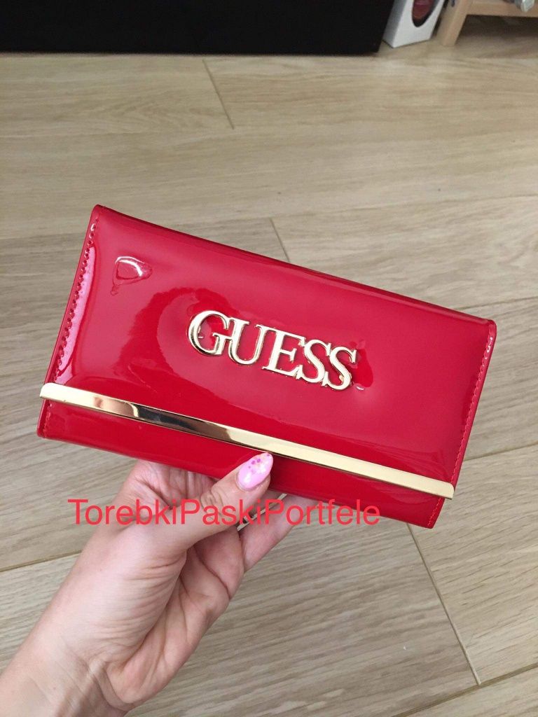 Nowy portfel Guess.