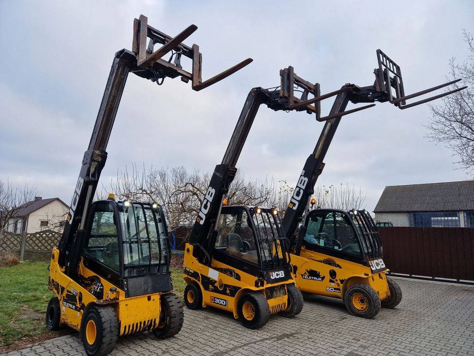 JCB TLT 30D, TLT 25D teleskopowy   przesów boczny wideł  teleskopowy 3 tony udżwig ,