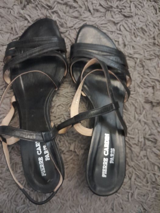 Sapatos variados