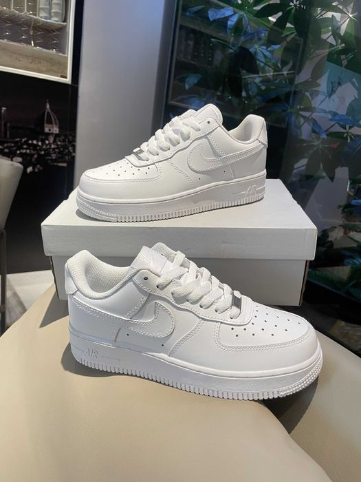 Buty meskie Mokasyny Nike_Air_Force_1_Low_'07_White R.38