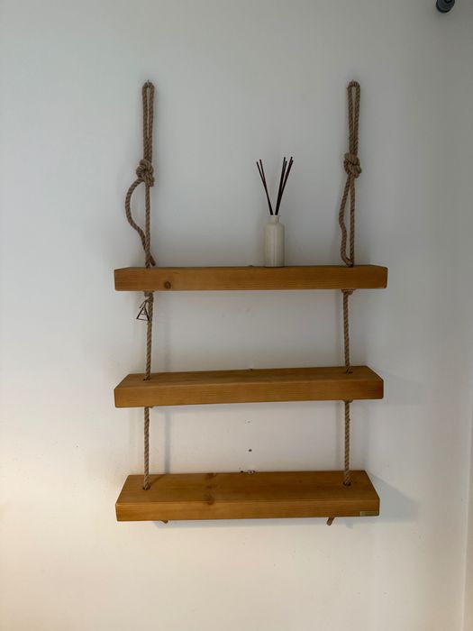 Estante de parede Makemba – Hannun BCN (Variante Deserto 3, 70 cm)