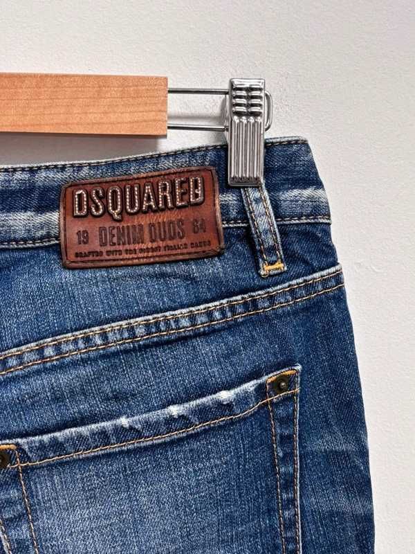 Męskie spodnie jeansowe DsQuared2 slim fit EU42