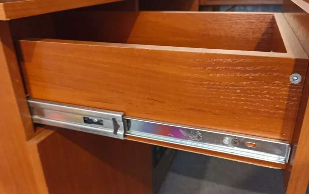 Стіл комп'ютерний офісний письмовий із замком та підсвіткою!