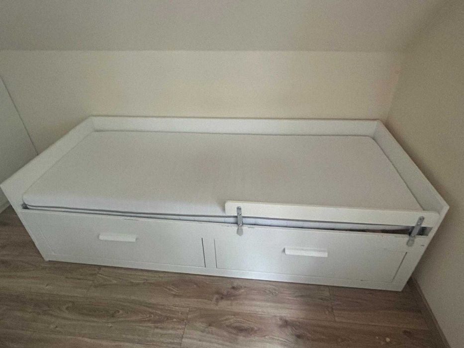 Ikea Brimnes łóżko z materacem i szufladami