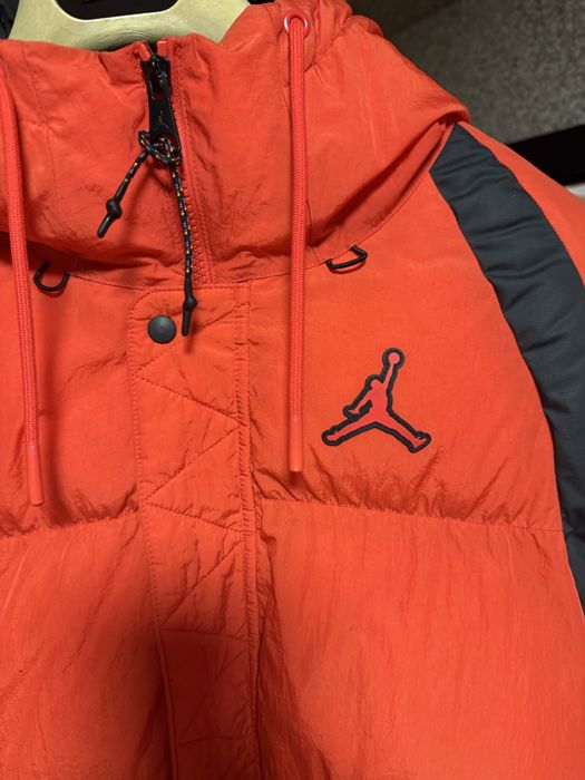 Пуховик Jordan L size
