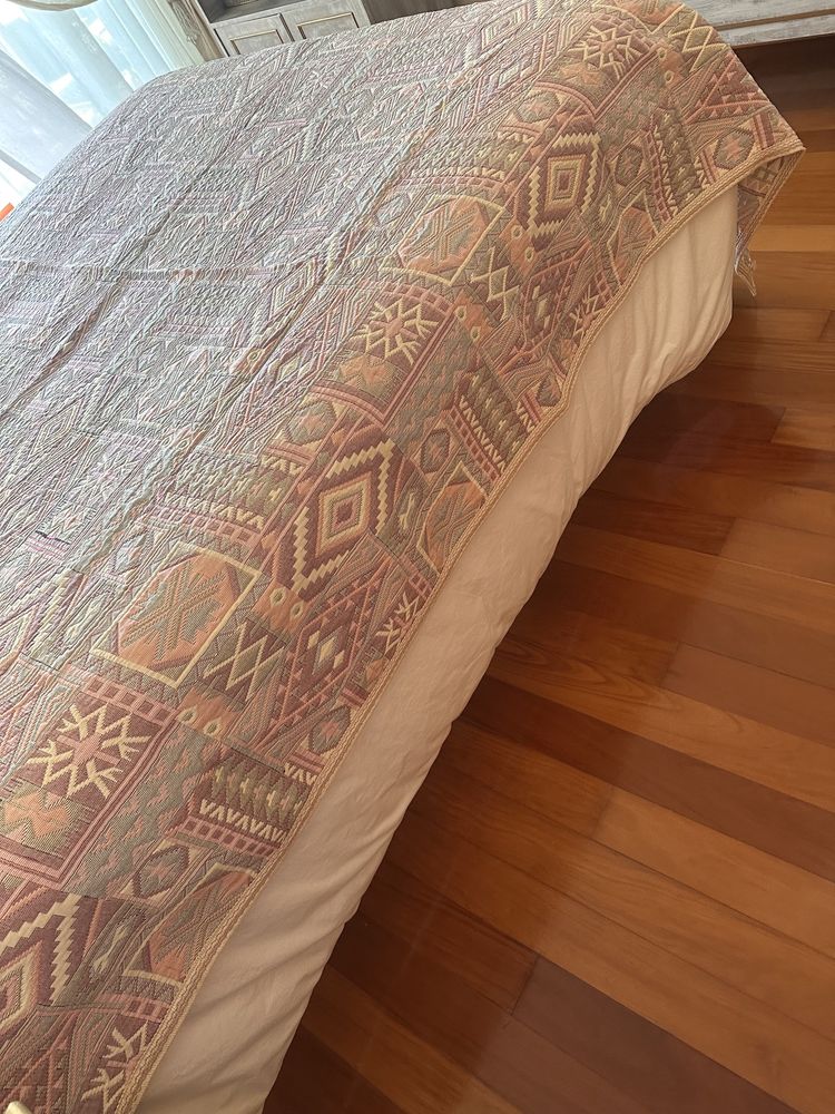 Vendo Colcha para cama de casal