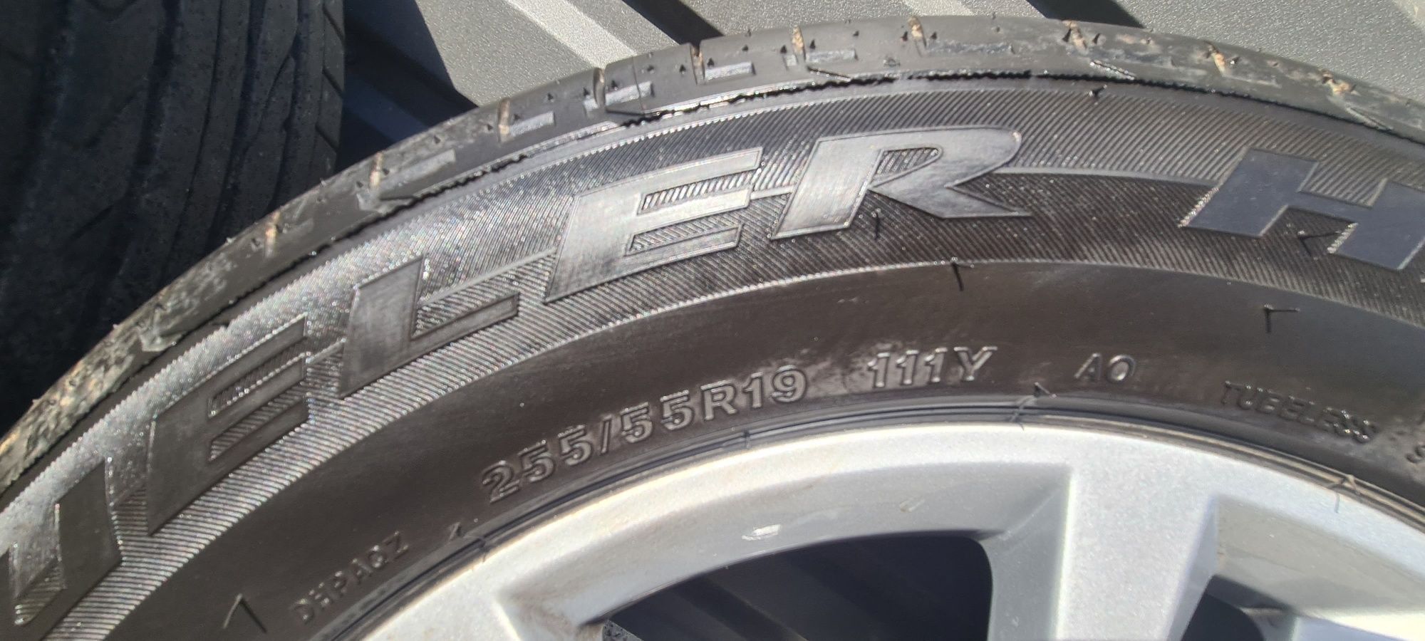 Шини Bridgestone  R19 255/55 + диски R19 Audi