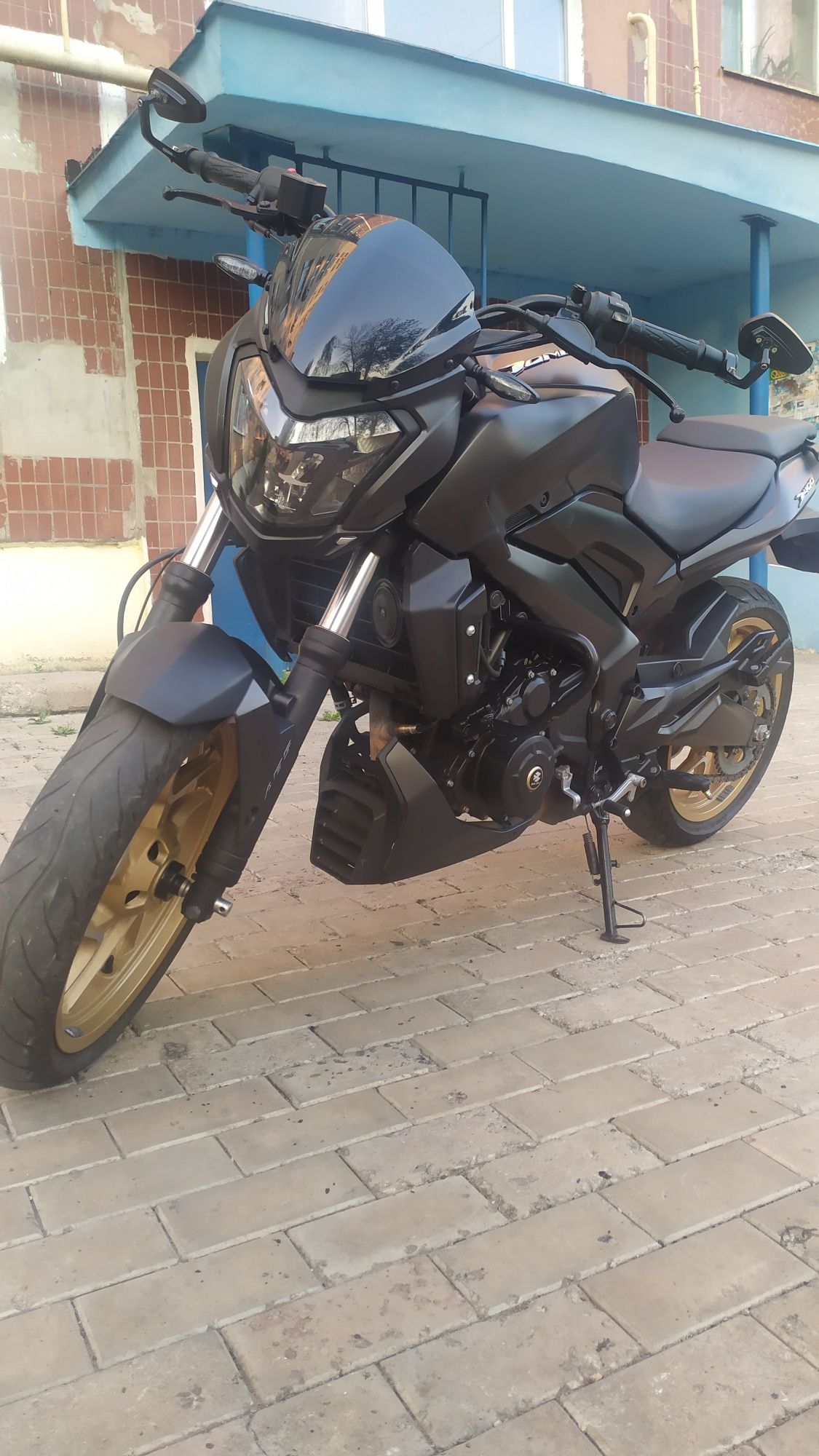 Байк Dominar BODJAR 400.  .