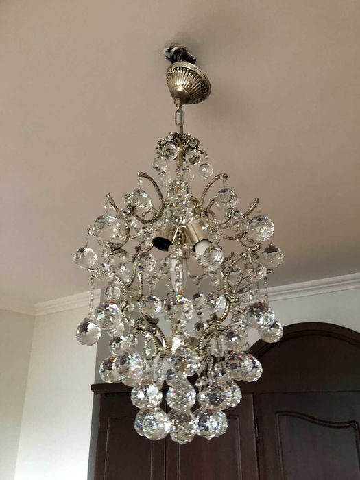 Современная люстра