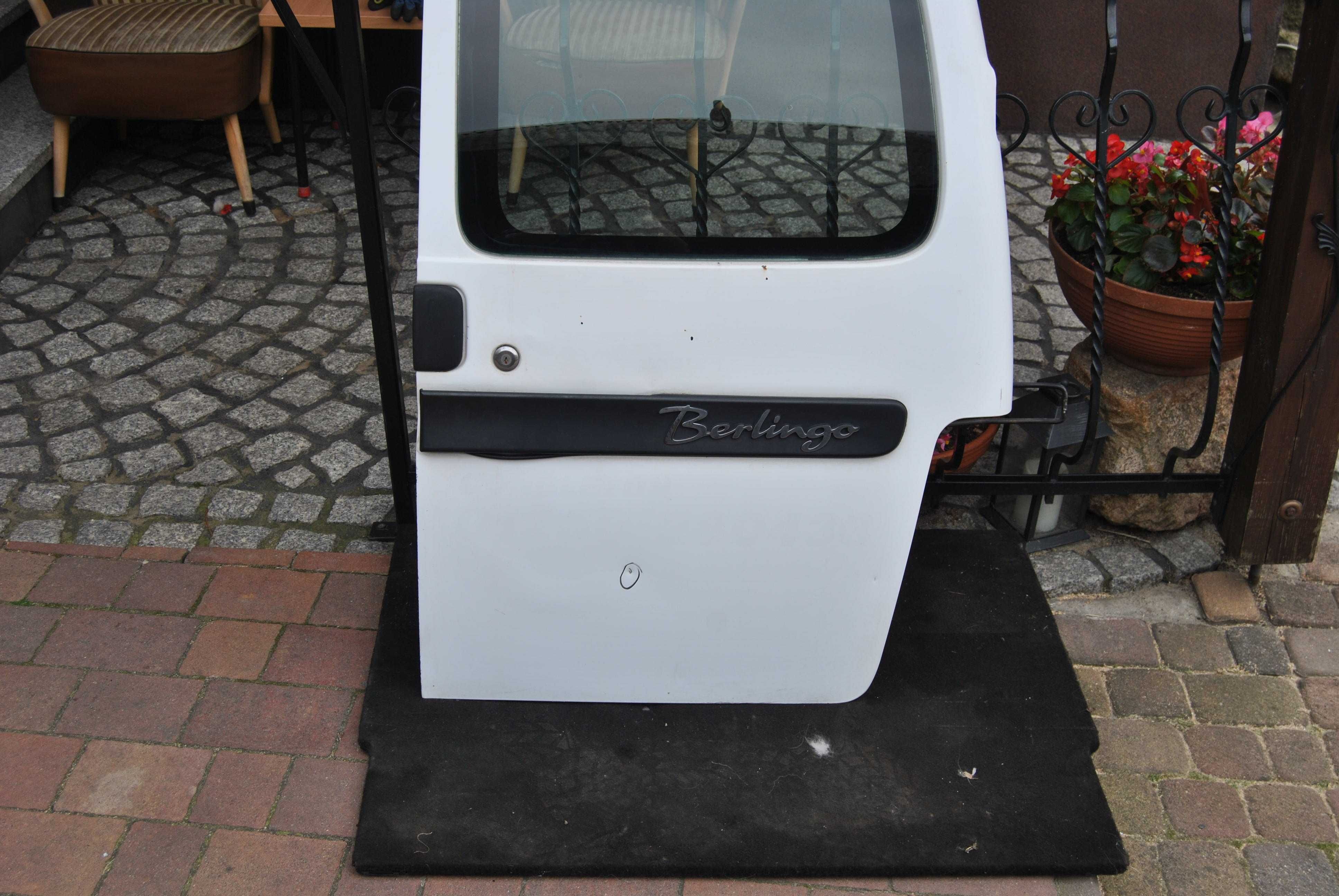Drzwi klapy prawe Citroen Berlingo 2007r EWPA