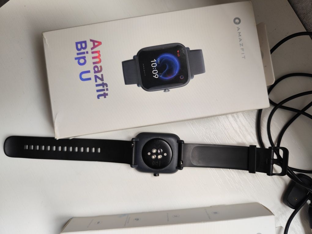 Смарт часы Amazfit BIP U