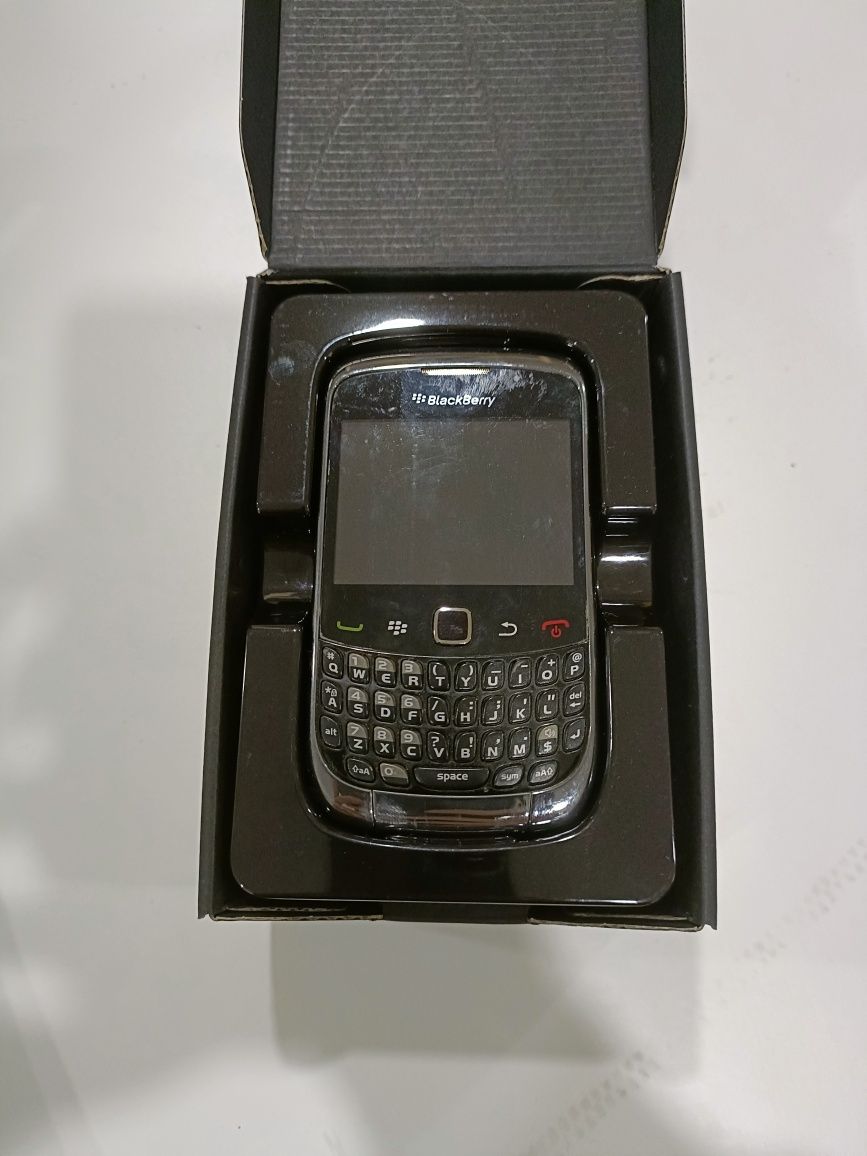 Telemóvel BlackBerry Curve 9300