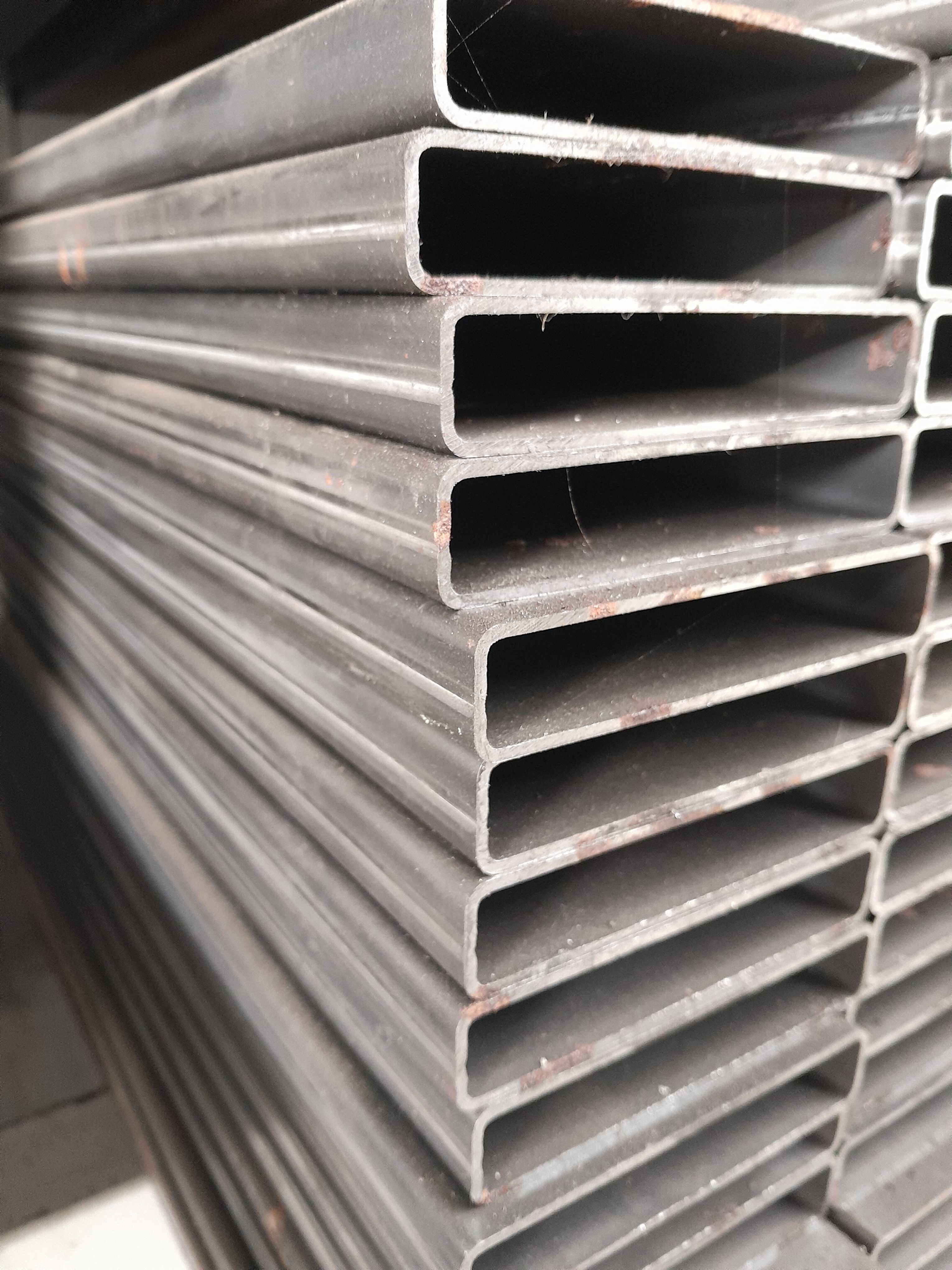 Ceownik z/g 40x20x2 stal stalowy I gatunek 40 20 2 sztangi 6mb 6 mb