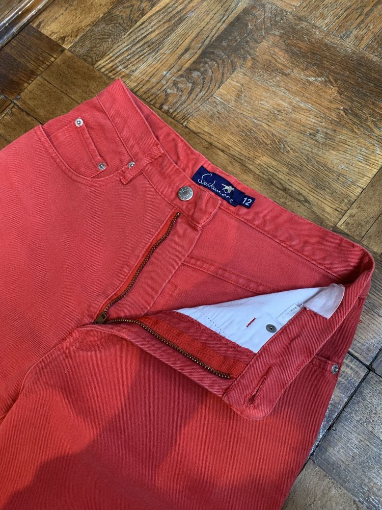 джинсы красные