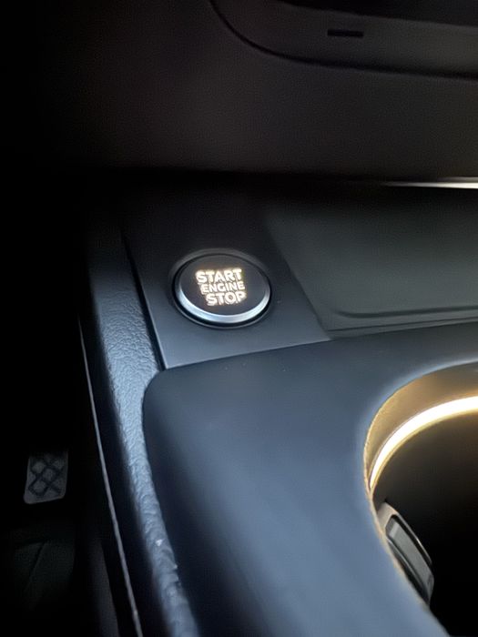 Audi A4 2017 седан 2.0 TFSI 185 kW