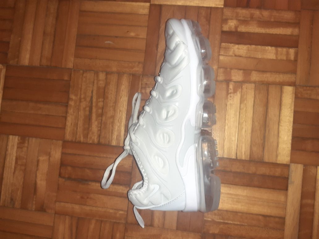 Vapormax plus | novas | tamanho 41: mais informações na descrição