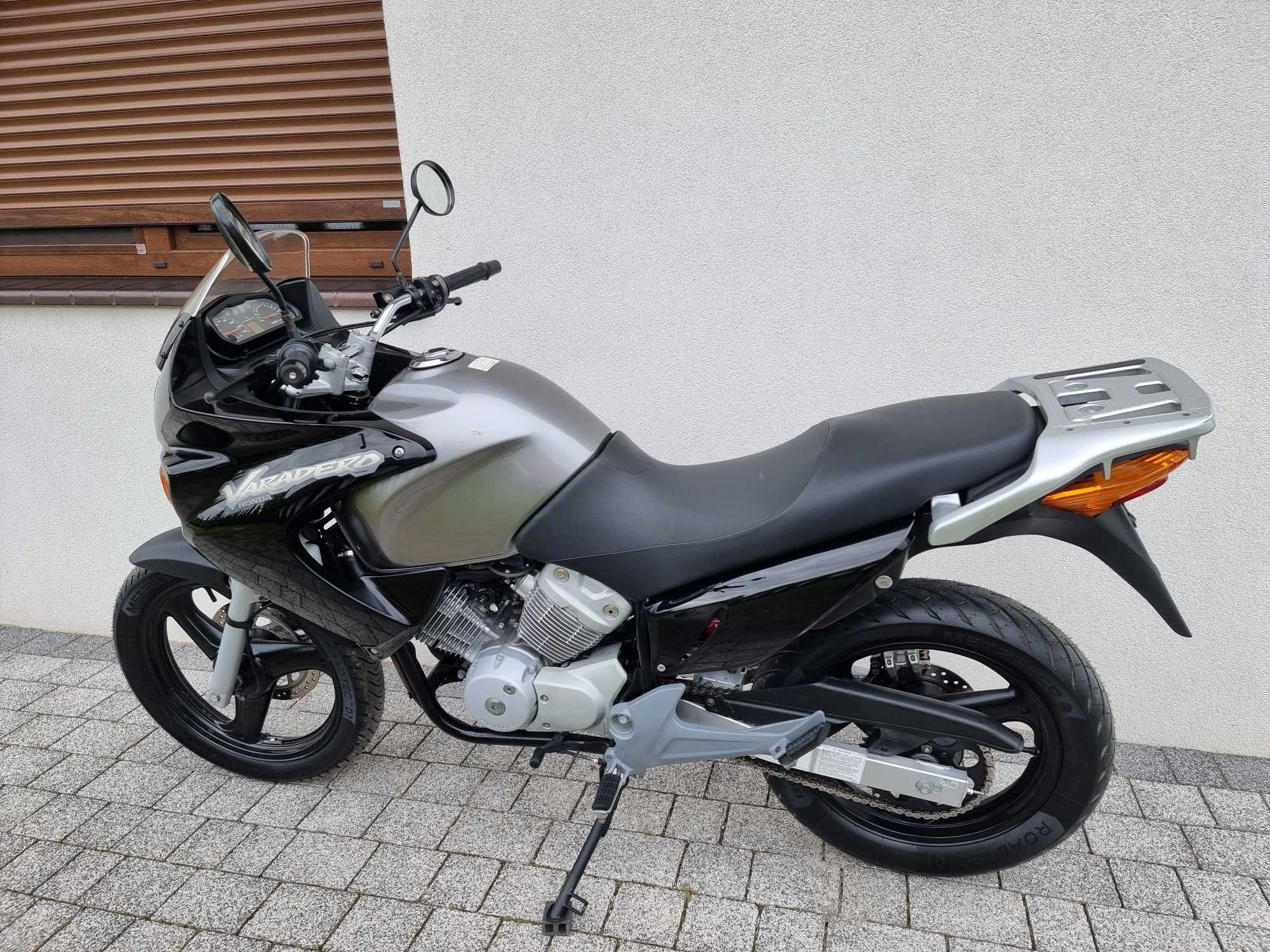 Honda Varadero 125 kat. B lub A1. SUPER STAN z Niemiec