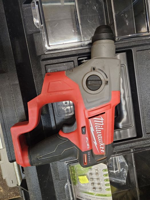 Wiertarka udarowa milwaukee m12