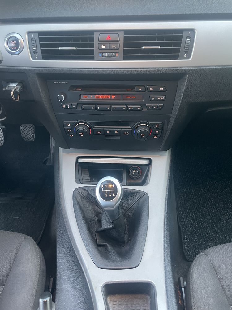 BMW 320d com 167 mil km