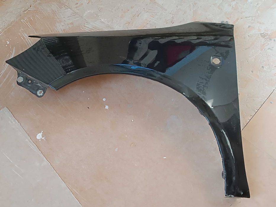 Крило Skoda Fabia