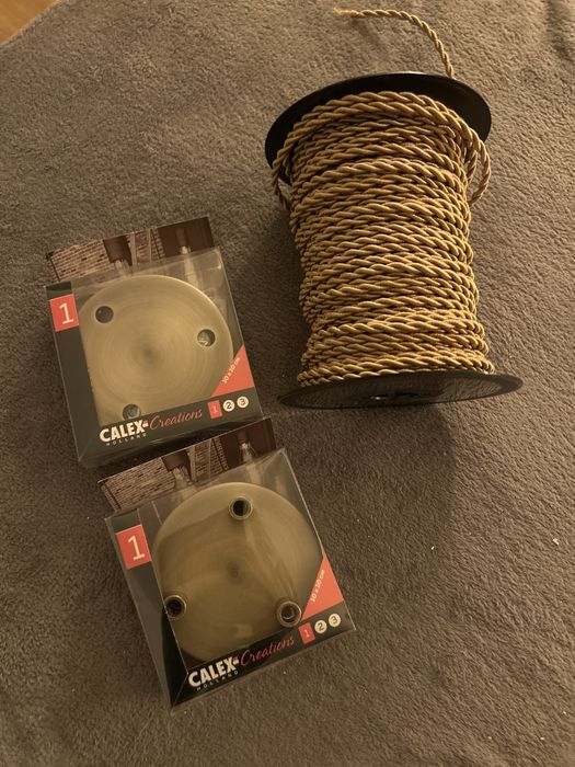 Cabo eletrico dourado entrançado e 2 Suportes  para candeeiros tripl