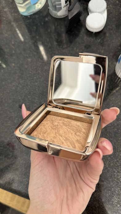 Бронзер Hourglass Ambient 11g в відтінку Radiant