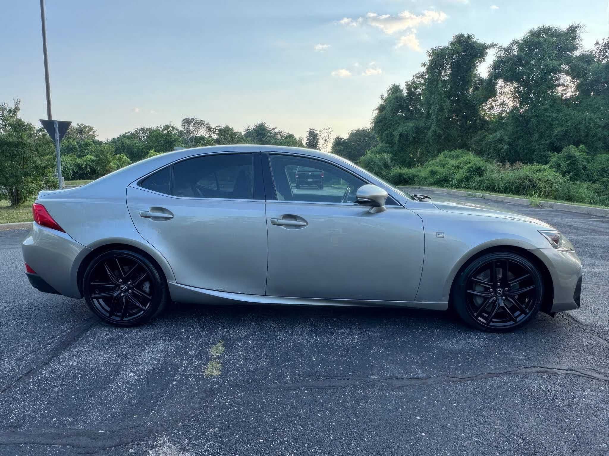 2018 Lexus IS 300