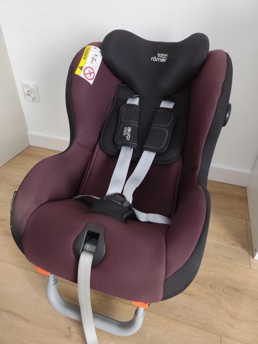 Britax Römer fotelik samochodowy do jazdy tyłem 9-25kg burgundy