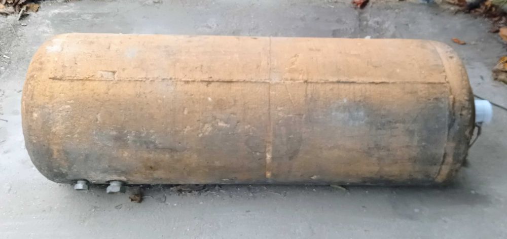 Bojler Biawar 120 l z wężownicą izolowany.