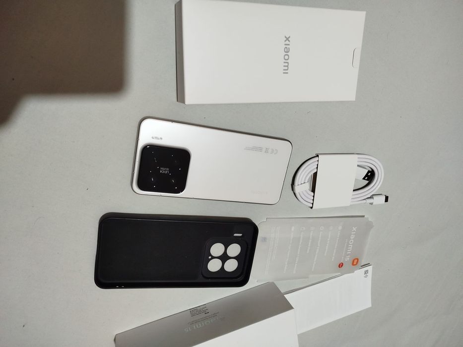 Xiaomi 15 um mes de uso 512Gb capa caixa e pelicula e cabo de origem