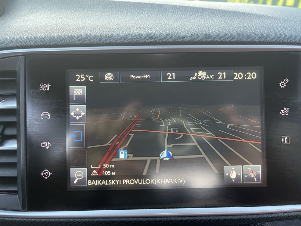 Продам Peugeot 308 двухлитровый дизель 2015 г.