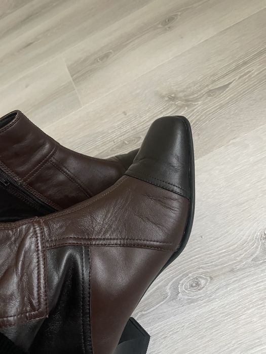 Шкіряне взуття Clarks