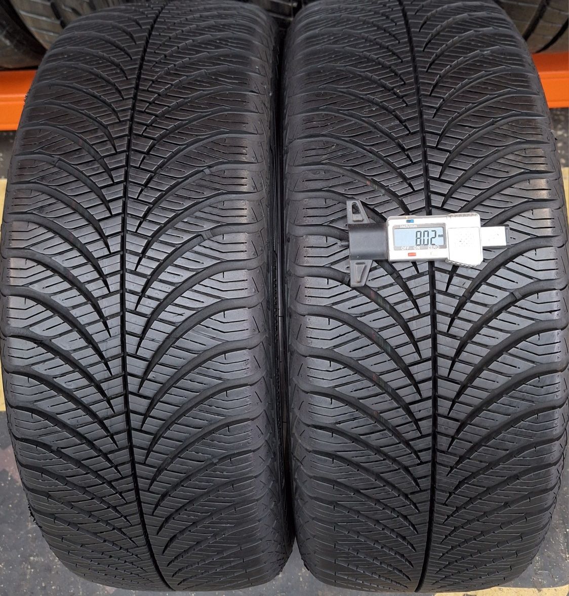 Opony 195 55 R 15 85H Goodyear Vektor4Seansone