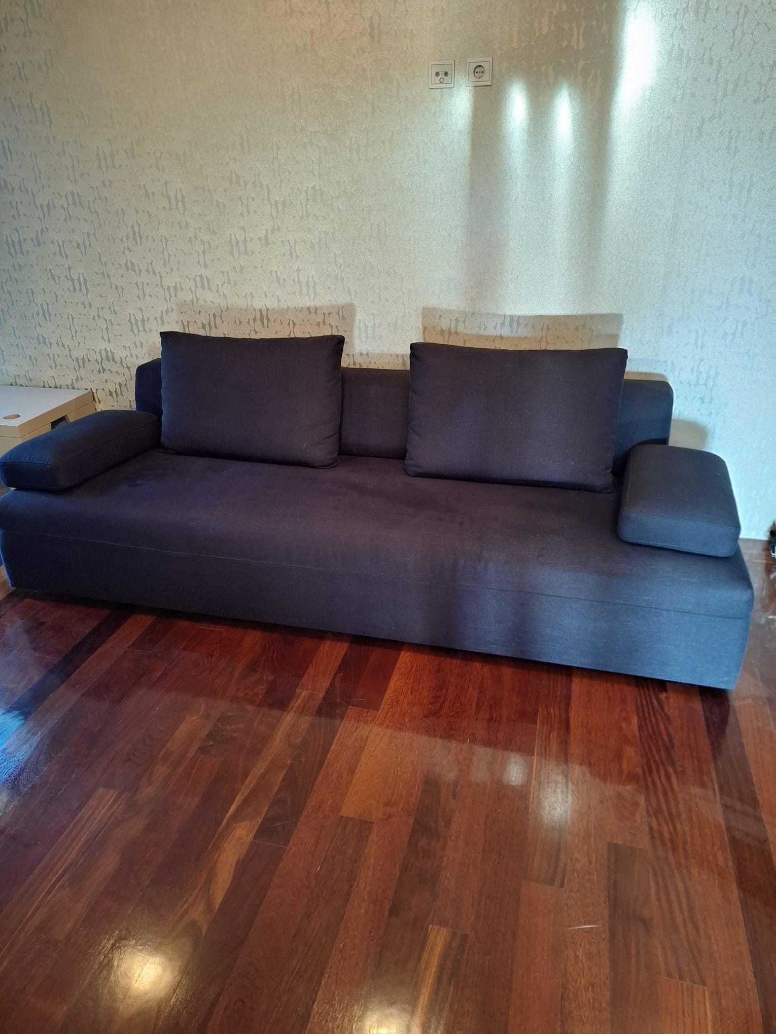 Sofá preto novo sem uso
