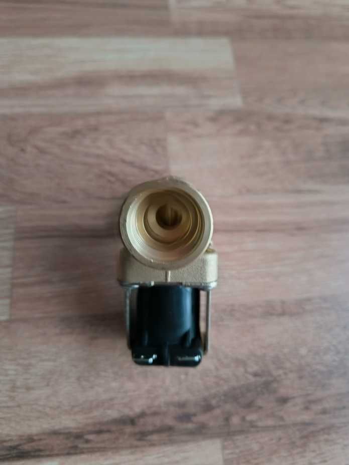 Zawór normalnie otwarty 1/2" 12V