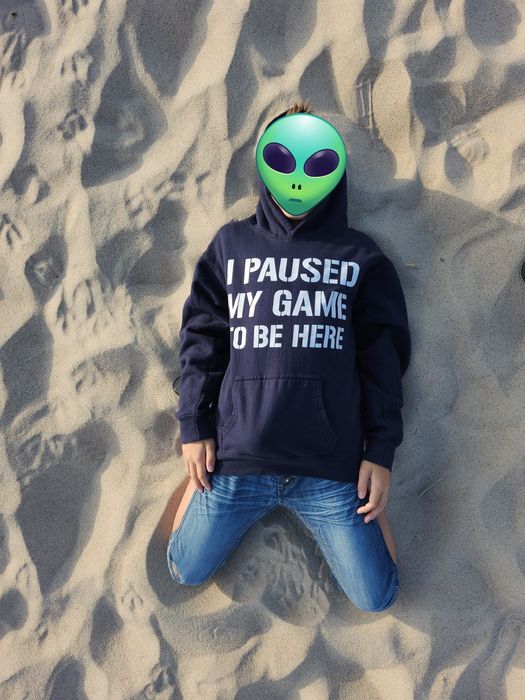 Granatowa bluza z napisem