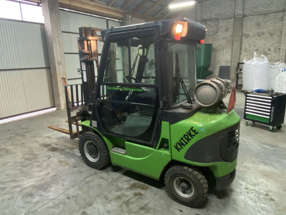 Wózek widłowy Mitsubishi FG 25